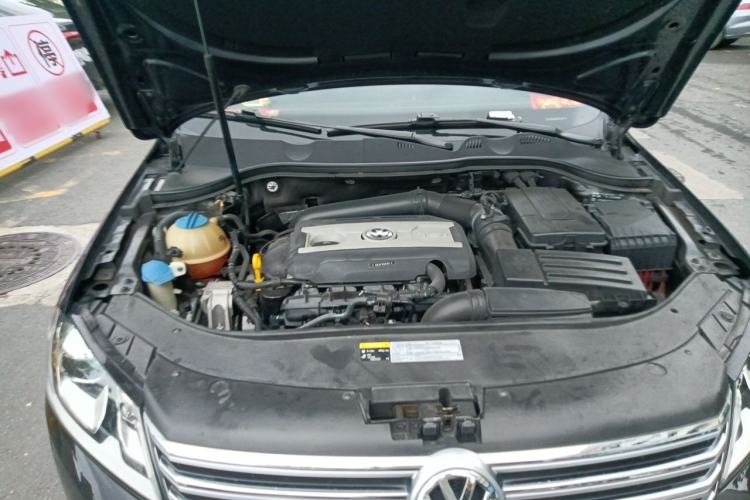 Used Volkswagen Magotan 2016 1.8TSI Smart Enjoyment Leading Model Engine Bay Right
