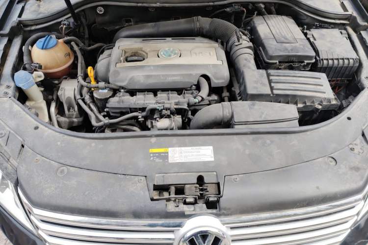 Used Volkswagen Magotan 2016 1.8TSI Smart Enjoyment Leading Model Engine Bay