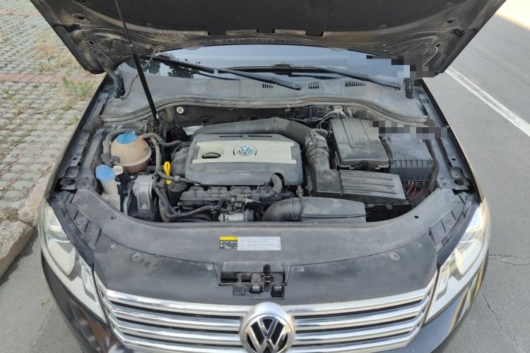 Used Volkswagen Magotan 2016 1.8TSI 25th Anniversary Edition Engine Bay