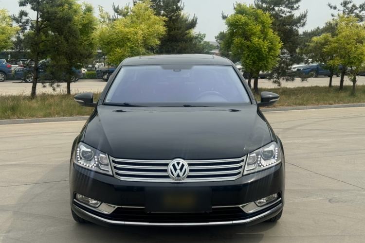 Used Volkswagen Magotan 2016 1.8TSI Luxury Comfort Model Exterior 1