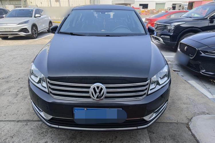Used Volkswagen Magotan 2016 1.8TSI Luxury Comfort Model Exterior 3