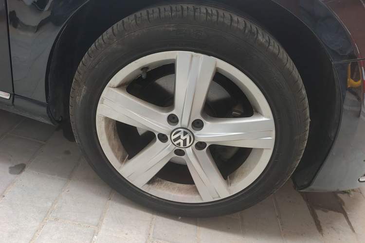 Used Volkswagen Magotan 2016 1.8TSI Luxury Comfort Model Exterior 4