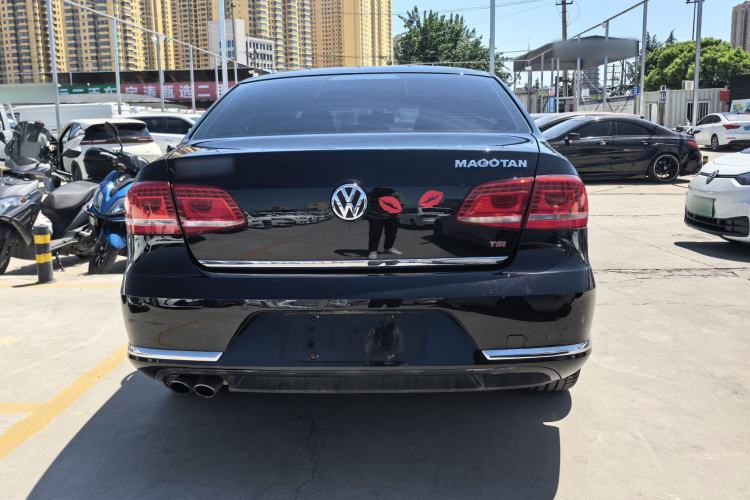 Used Volkswagen Magotan 2016 2.0 TSI Luxury Comfort Version Exterior 4