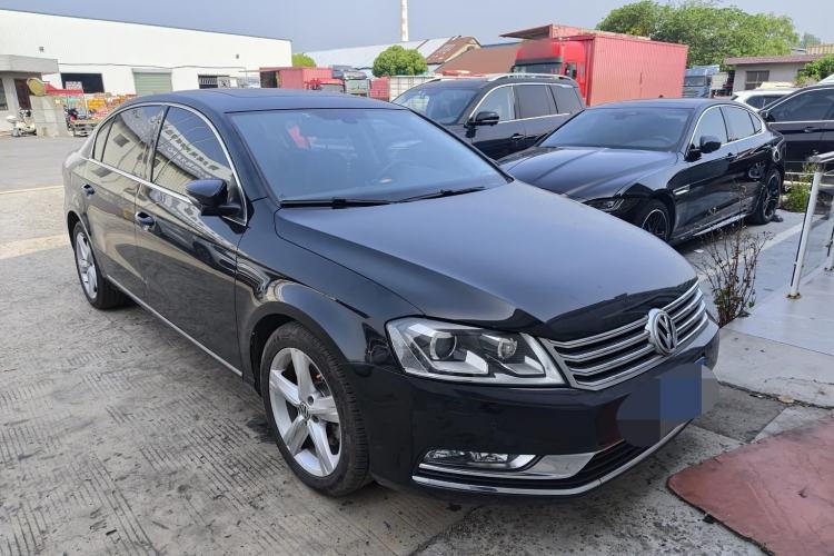 Used Volkswagen Magotan 2016 1.8TSI Luxury Comfort Model Exterior 4