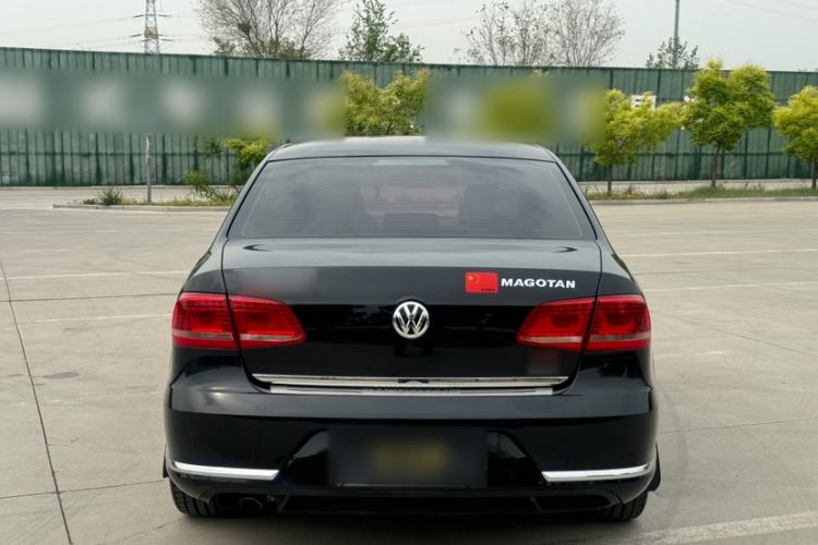 Used Volkswagen Magotan 2016 1.8TSI Luxury Comfort Model Exterior 4