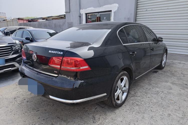 Used Volkswagen Magotan 2016 1.8TSI Luxury Comfort Model Exterior 5
