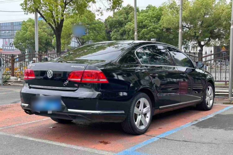 Used Volkswagen Magotan 2016 1.8TSI Luxury Comfort Model Exterior 6