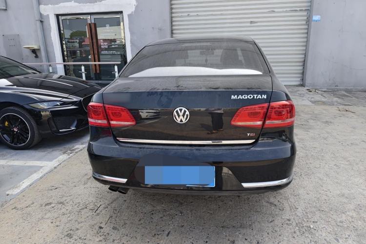 Used Volkswagen Magotan 2016 1.8TSI Luxury Comfort Model Exterior 6