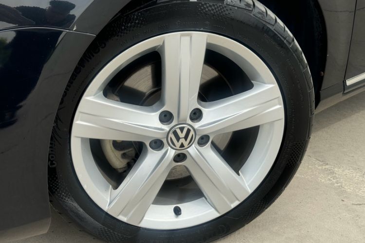 Used Volkswagen Magotan 2016 1.8TSI Luxury Comfort Model Exterior 7