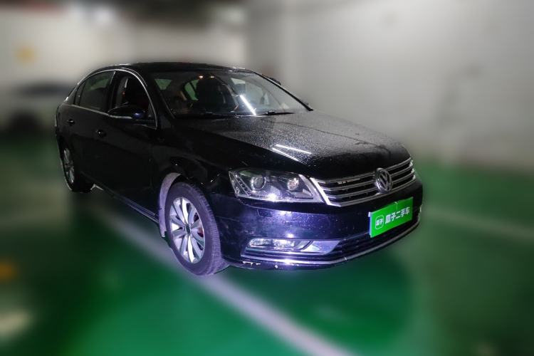 Used Volkswagen Magotan 2016 1.8TSI Smart Enjoyment Leading Model Front Right 45 Deg