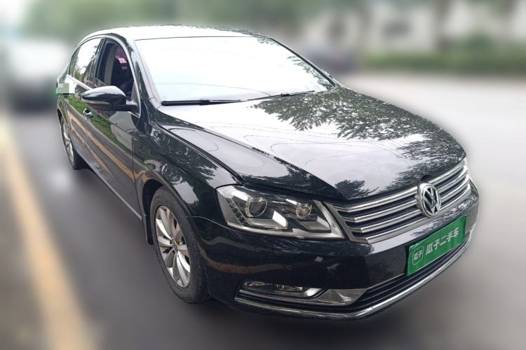Used Volkswagen Magotan 2016 1.8TSI Smart Enjoyment Leading Model Front Right 45 Deg
