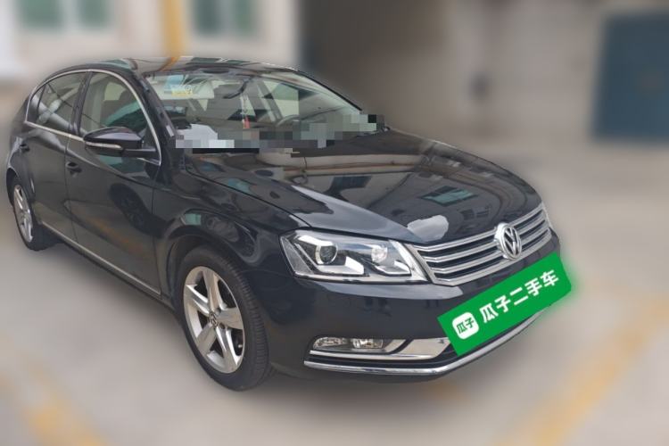 Used Volkswagen Magotan 2016 1.8TSI Luxury Comfort Model Front Right 45 Deg
