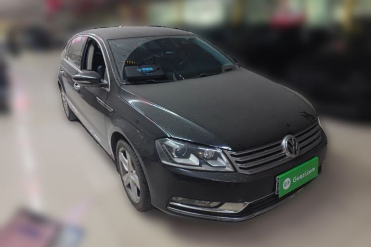 Used Volkswagen Magotan 2016 1.8TSI Luxury Comfort Model Front Right 45 Deg