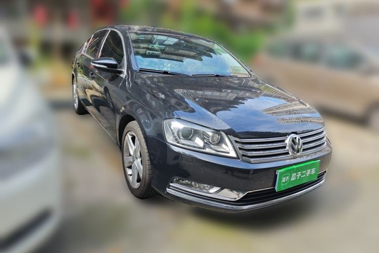 Used Volkswagen Magotan 2016 1.8TSI Luxury Comfort Model Front Right 45 Deg