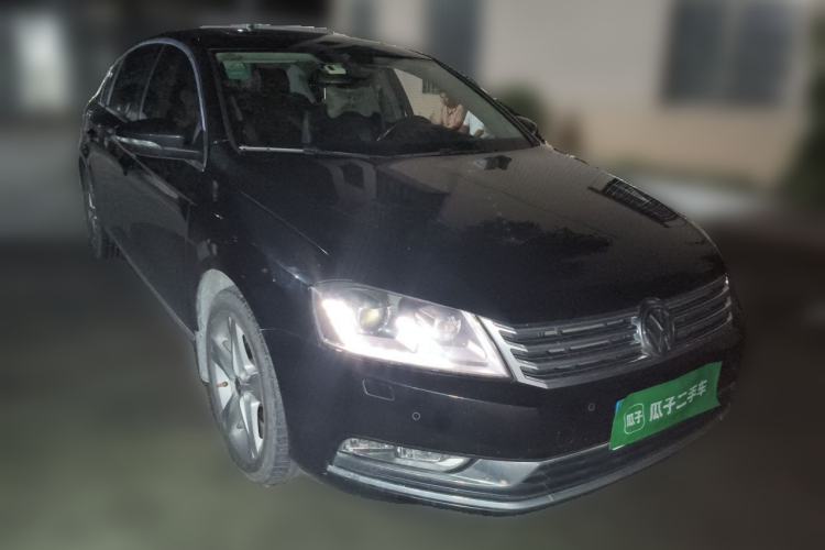 Used Volkswagen Magotan 2016 1.8TSI Luxury Comfort Model Front Right 45 Deg