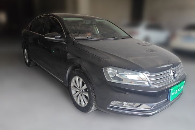 Used Volkswagen Magotan 2016 1.8TSI Smart Comfort Model Front Right 45 Deg