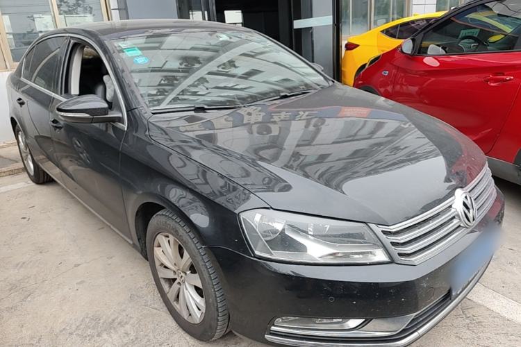 Used Volkswagen Magotan 2016 1.8TSI Smart Comfort Model Front Right 45 Deg
