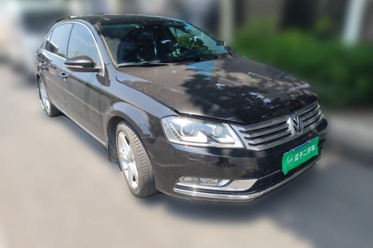 Used Volkswagen Magotan 2016 1.8TSI Luxury Comfort Model Front Right 45 Deg