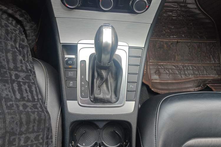 Used Volkswagen Magotan 2016 1.8TSI Smart Comfort Model Gear Lever