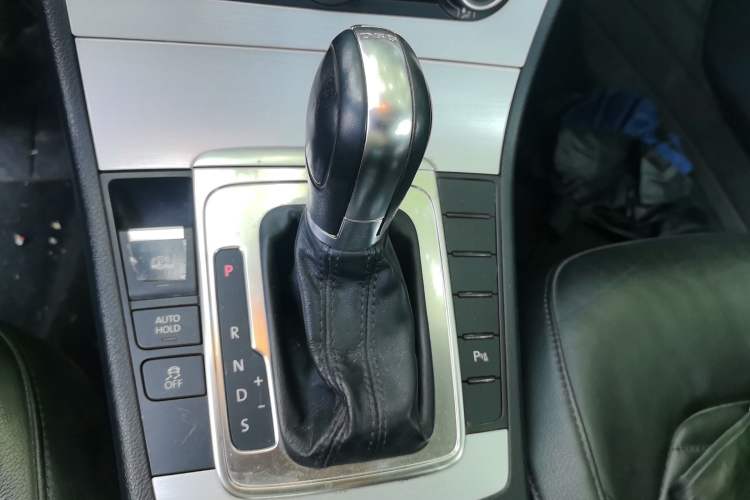 Used Volkswagen Magotan 2016 1.8TSI Smart Comfort Model Gear Lever