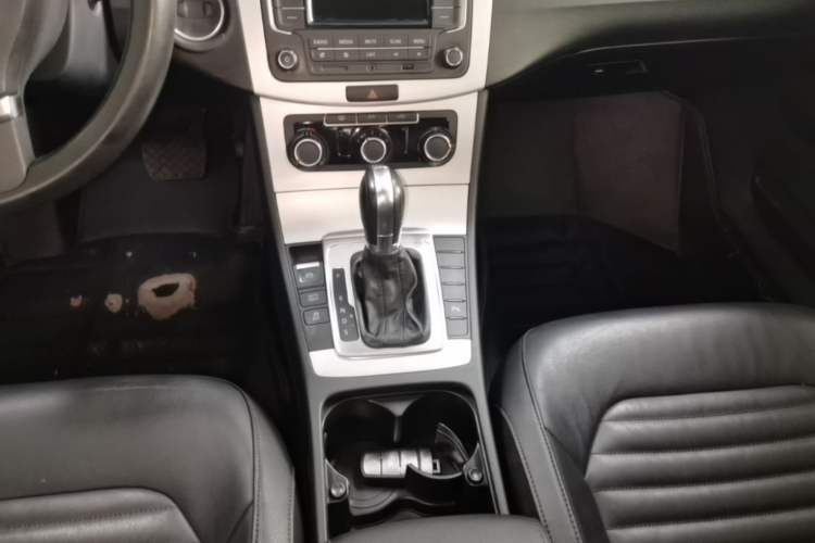 Used Volkswagen Magotan 2016 1.8TSI Smart Comfort Model Gear Lever