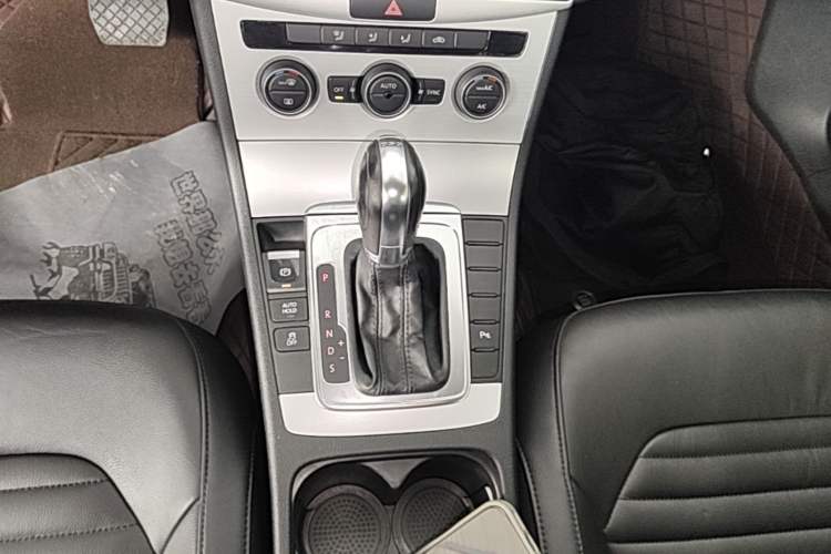 Used Volkswagen Magotan 2016 1.8TSI Smart Enjoyment Leading Model Gear Lever