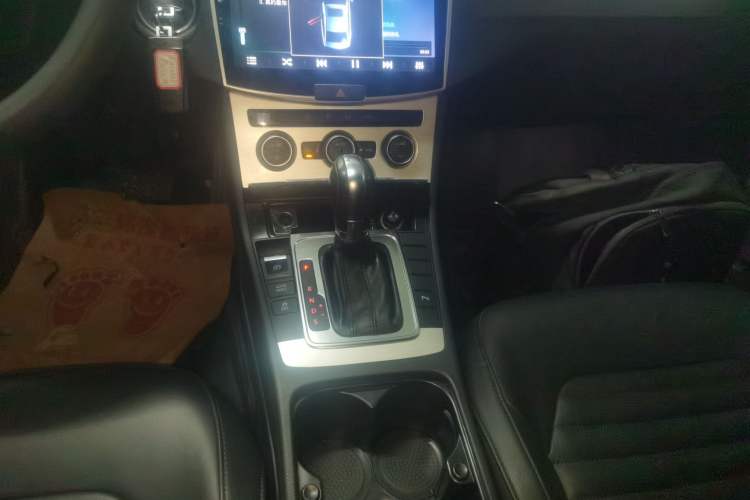 Used Volkswagen Magotan 2016 1.8TSI Smart Enjoyment Leading Model Gear Lever