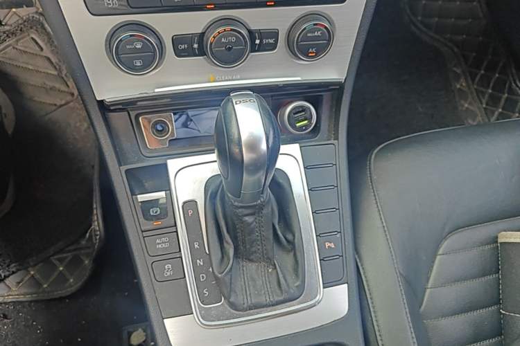 Used Volkswagen Magotan 2016 1.8TSI Smart Enjoyment Leading Model Gear Lever