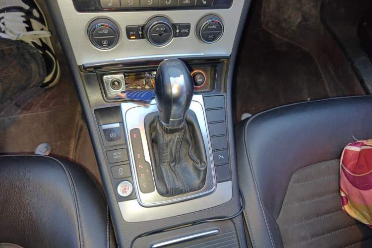 Used Volkswagen Magotan 2016 1.8TSI Luxury Comfort Model Gear Lever