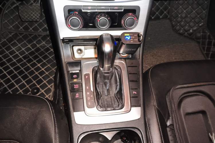 Used Volkswagen Magotan 2016 1.8TSI Smart Comfort Model Gear Lever