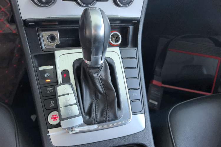 Used Volkswagen Magotan 2016 1.8TSI Luxury Comfort Model Gear Lever