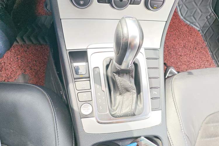 Used Volkswagen Magotan 2016 1.8TSI Luxury Comfort Model Gear Lever
