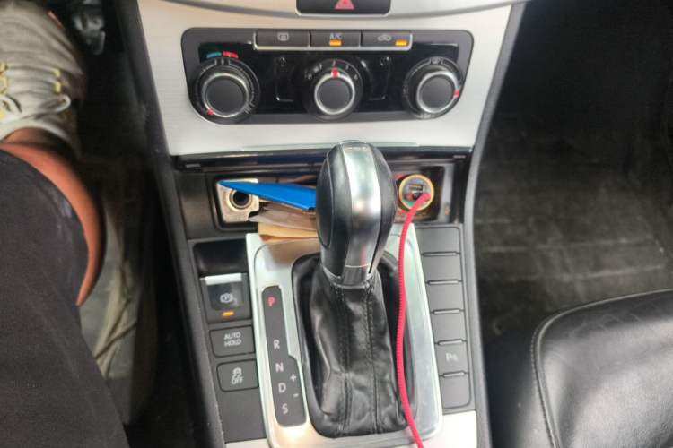 Used Volkswagen Magotan 2016 1.8TSI Smart Comfort Model Gear Lever