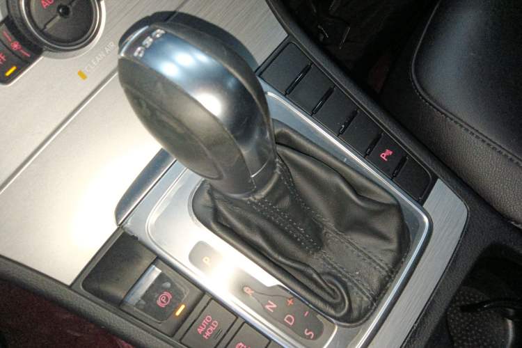 Used Volkswagen Magotan 2016 1.8TSI Smart Enjoyment Leading Model Gear Lever
