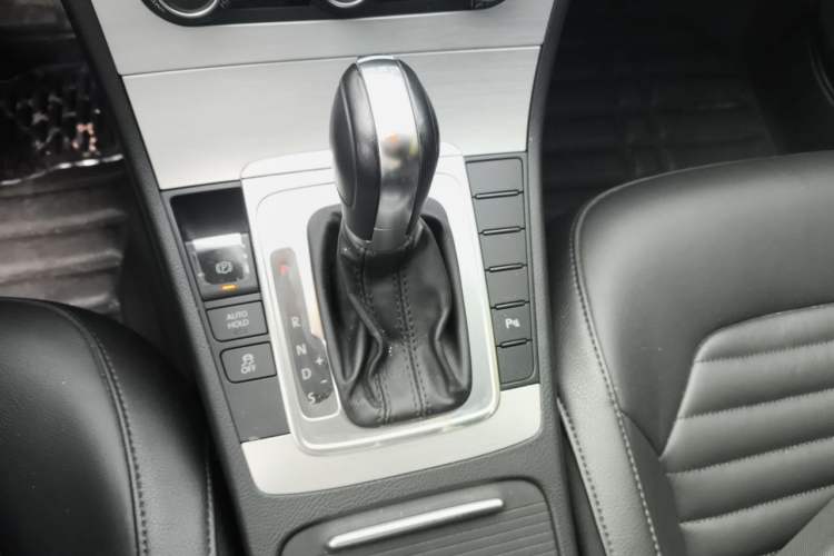 Used Volkswagen Magotan 2016 1.8TSI Smart Comfort Model Gear Lever