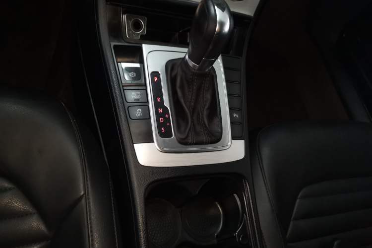 Used Volkswagen Magotan 2016 1.8TSI Smart Enjoyment Leading Model Gear Lever