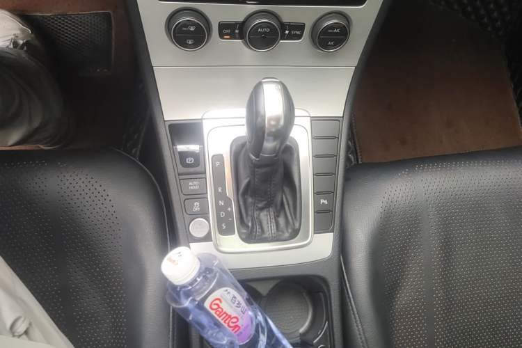 Used Volkswagen Magotan 2016 2.0 TSI Luxury Comfort Version Gear Lever