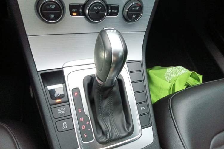 Used Volkswagen Magotan 2016 1.8TSI Smart Enjoyment Leading Model Gear Lever