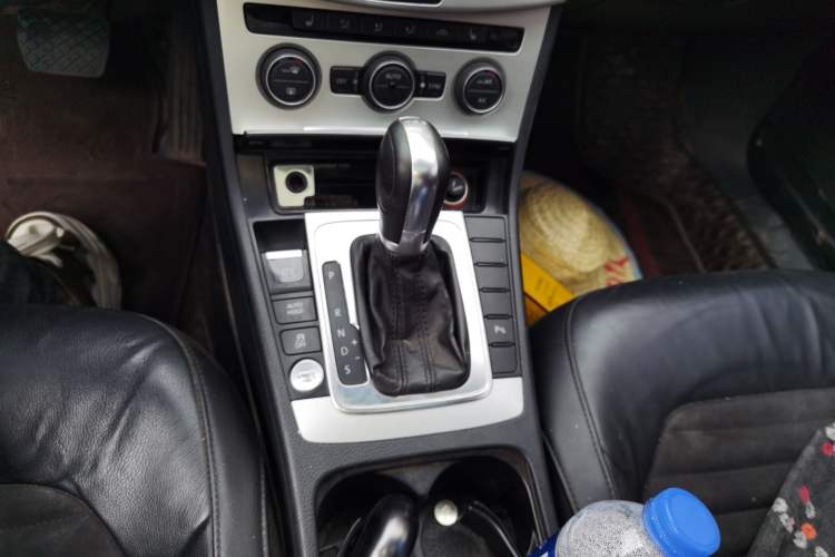 Used Volkswagen Magotan 2016 1.8TSI Luxury Comfort Model Gear Lever