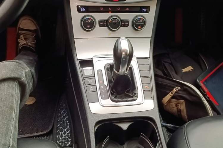 Used Volkswagen Magotan 2016 1.8TSI Smart Enjoyment Leading Model Gear Lever