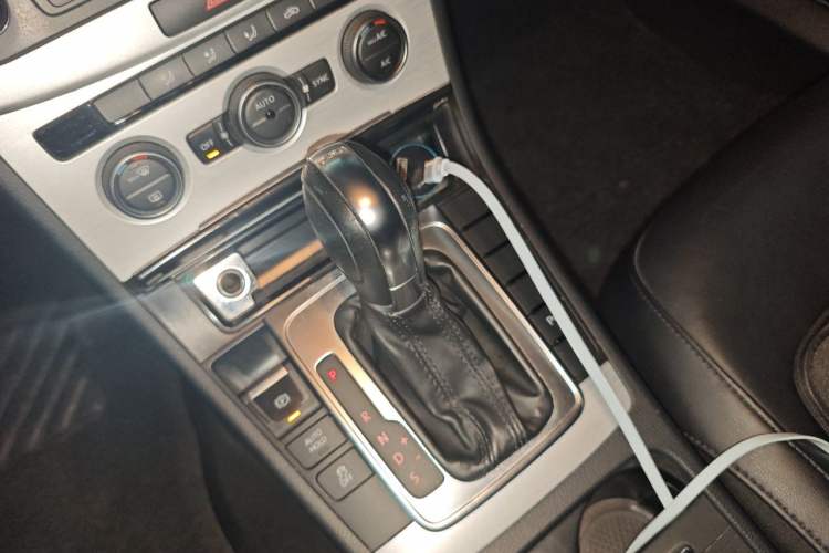 Used Volkswagen Magotan 2016 1.8TSI Smart Enjoyment Leading Model Gear Lever