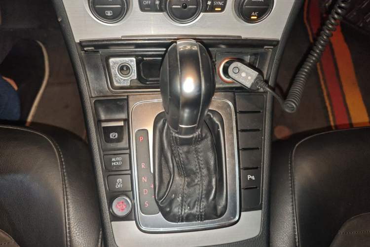 Used Volkswagen Magotan 2016 2.0 TSI Luxury Comfort Version Gear Lever