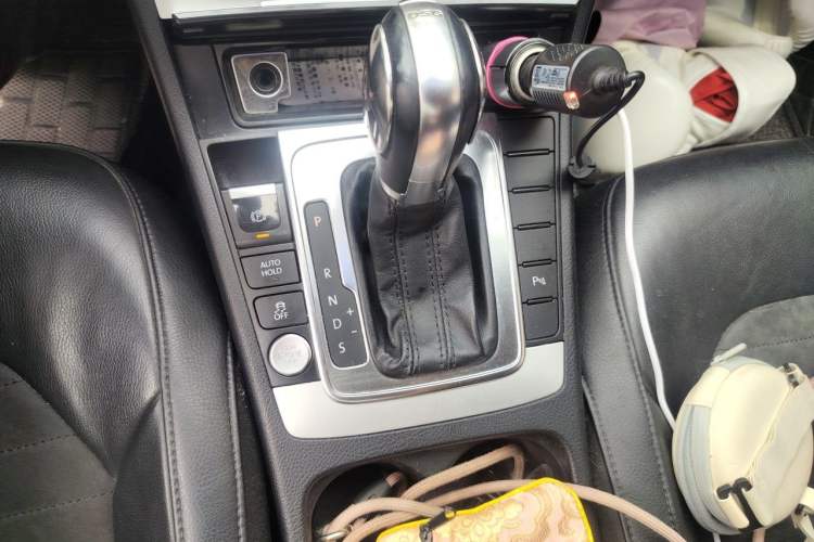 Used Volkswagen Magotan 2016 1.8TSI Luxury Comfort Model Gear Lever