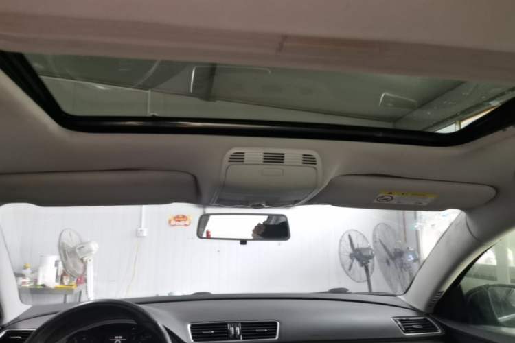 Used Volkswagen Magotan 2016 1.8TSI Smart Comfort Model Headliner