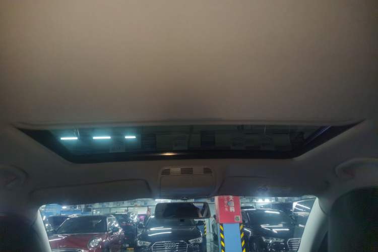 Used Volkswagen Magotan 2016 1.8TSI Smart Enjoyment Leading Model Headliner