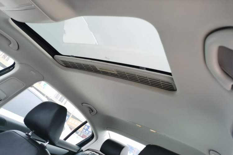 Used Volkswagen Magotan 2016 1.8TSI Smart Enjoyment Leading Model Headliner