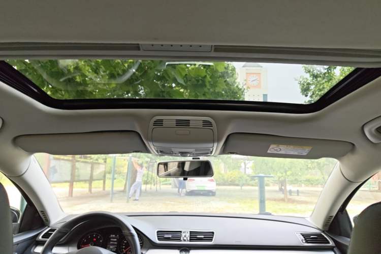 Used Volkswagen Magotan 2016 1.8TSI Smart Comfort Model Headliner