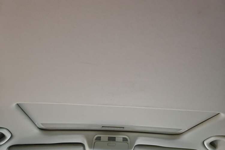 Used Volkswagen Magotan 2016 1.8TSI Smart Enjoyment Leading Model Headliner