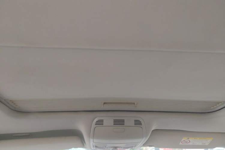 Used Volkswagen Magotan 2016 1.8TSI Smart Comfort Model Headliner