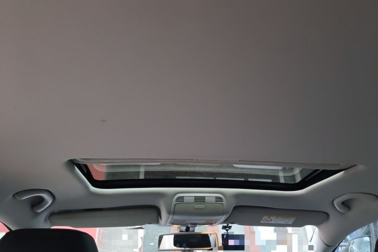 Used Volkswagen Magotan 2016 1.8TSI Luxury Comfort Model Headliner
